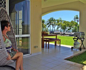 Absolute Beachfront Apartment - Accommodation in Brisbane 0