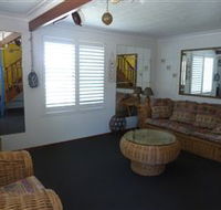 Sails Beach House Apartment Pottsville - Accommodation in Brisbane