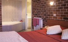 Cedar Lodge Motel - Armidale - Accommodation in Brisbane 1