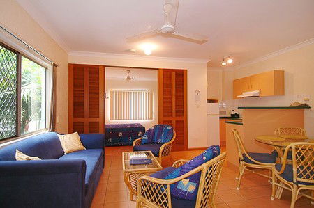 Royal Palm Villas - Accommodation in Brisbane 0