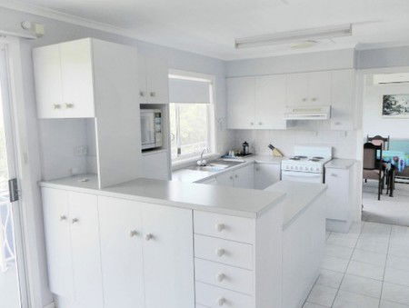 Leisure-lee Holiday Apartments - Accommodation in Brisbane 4
