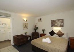 Charm City Motel - Accommodation in Brisbane 3