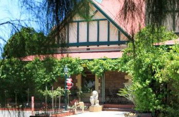 The Lodge Outback Motel - Accommodation in Brisbane 0