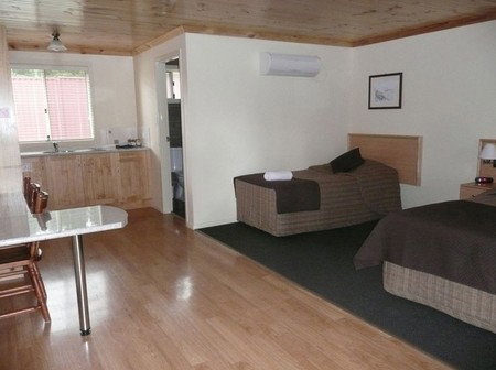 Black Gold Country Cabins - Accommodation in Brisbane 3