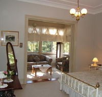 Whispering Pines - Accommodation in Brisbane