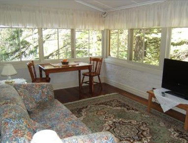 Whispering Pines - Accommodation in Brisbane 2