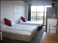 St Kilda Beach House - Accommodation in Brisbane 0