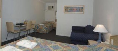 Caravilla Motel - Accommodation in Brisbane 1