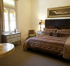 St Mounts Boutique Hotel - Garden Cottages and Trattoria Restaurant - Accommodation in Brisbane