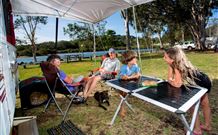 Oakbourne Cottage, Gingers Creek - Accommodation in Brisbane 2