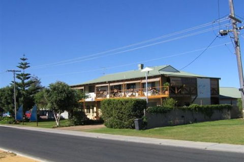 Lancelin YHA - Accommodation in Brisbane 4