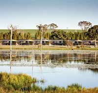 Lake Redbrook Holiday Retreat - Accommodation in Brisbane
