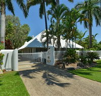 Serenity Port Douglas Luxury Beachfront - Accommodation in Brisbane