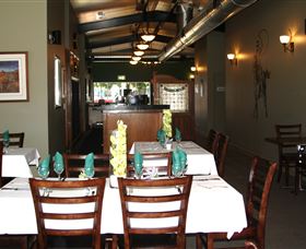 Dooleys Tavern And Motel Springsure - Accommodation in Brisbane 2