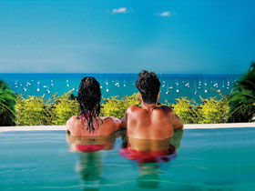 At Waters Edge Resort - Accommodation in Brisbane 0