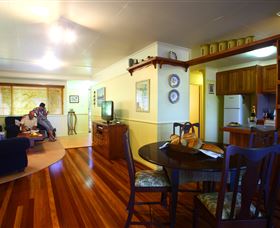 Buderim Cottages - Accommodation in Brisbane 2