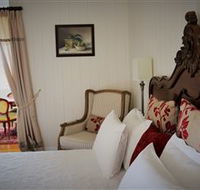 The Grove Cottage - Accommodation in Brisbane