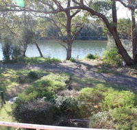 Castaway Holiday Units - Accommodation in Brisbane