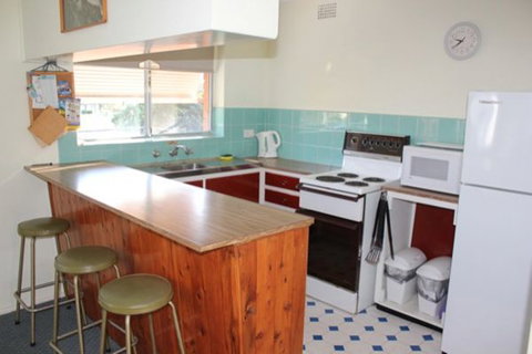 Castaway Holiday Units - Accommodation in Brisbane 3