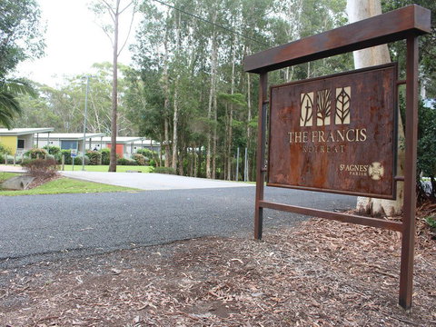 The Francis Retreat - Accommodation in Brisbane 0