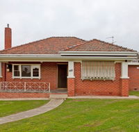 Red Brick Beauty - Accommodation in Brisbane