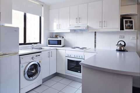 Manuka Park Apartments - Accommodation in Brisbane 9