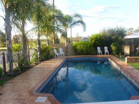 Country Cottages B&B - Accommodation in Brisbane 4