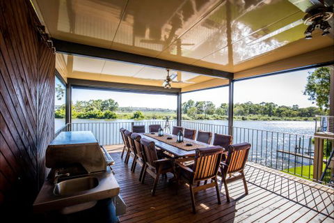 River Shack Rentals - Living The Dream - Accommodation in Brisbane 47