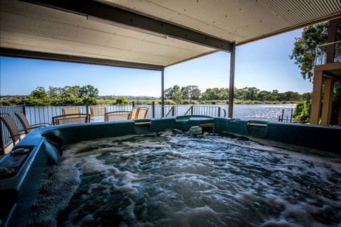 River Shack Rentals - Living The Dream - Accommodation in Brisbane 49