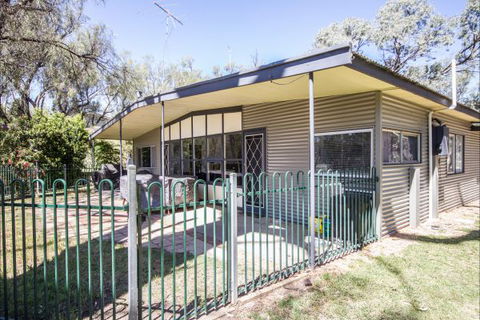 River Shack Rentals - Living The Dream - Accommodation in Brisbane 106
