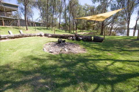 River Shack Rentals - Living The Dream - Accommodation in Brisbane 109