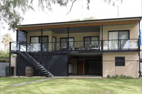 River Shack Rentals - Living The Dream - Accommodation in Brisbane 36