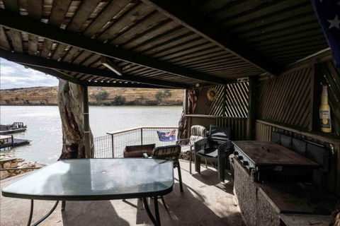 River Shack Rentals - Living The Dream - Accommodation in Brisbane 38