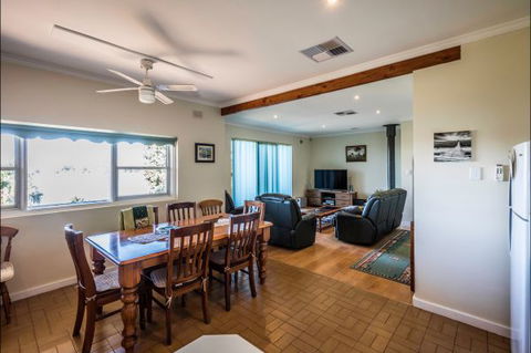 River Shack Rentals - Living The Dream - Accommodation in Brisbane 64