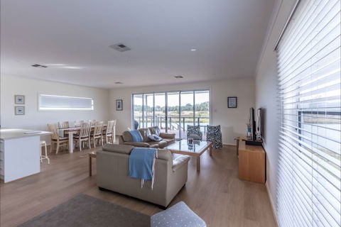 River Shack Rentals - Living The Dream - Accommodation in Brisbane 113