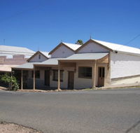 Carmines Antiques and Accommodation - Accommodation in Brisbane