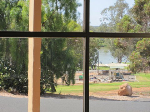 Carmines Antiques And Accommodation - Accommodation in Brisbane 3