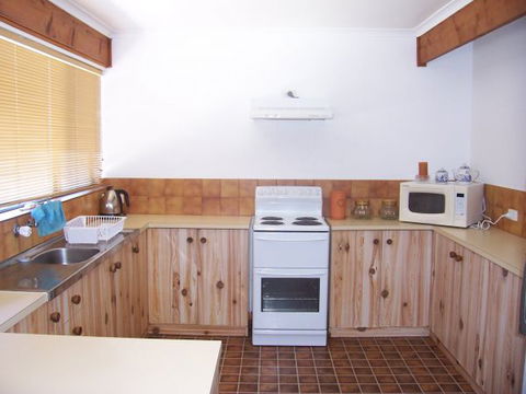 Century 21 SouthCoast: Silver Sands - Accommodation in Brisbane 2