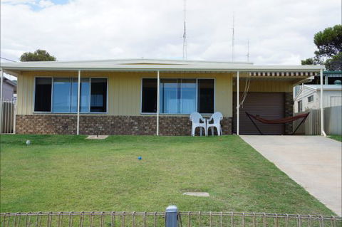 Family Tides - Accommodation in Brisbane 0