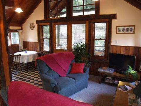 Lavender Hue - Accommodation in Brisbane 1