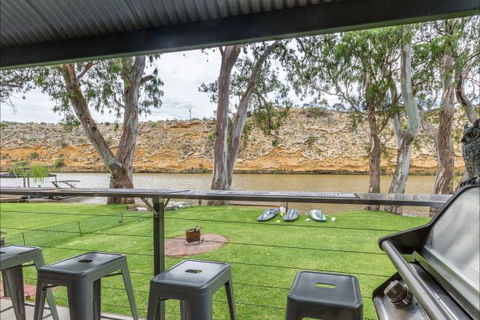 River Shack Rentals - Living The Dream - Accommodation in Brisbane 10