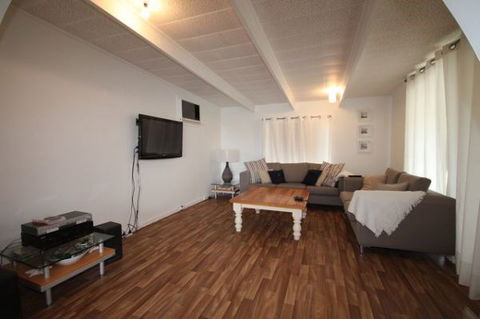 LJ Hooker Goolwa Holiday Rentals - 42 Underwood Avenue, Goolwa Beach - Accommodation in Brisbane 10