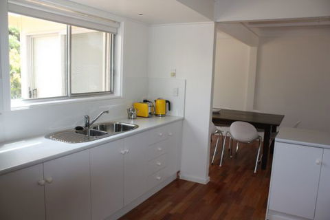 LJ Hooker Goolwa Holiday Rentals - 42 Underwood Avenue, Goolwa Beach - Accommodation in Brisbane 13