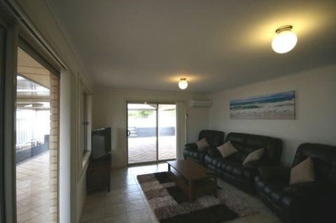 LJ Hooker Goolwa Holiday Rentals - 42 Underwood Avenue, Goolwa Beach - Accommodation in Brisbane 22