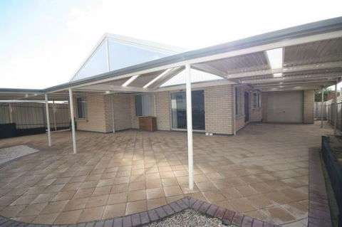 LJ Hooker Goolwa Holiday Rentals - 42 Underwood Avenue, Goolwa Beach - Accommodation in Brisbane 23