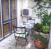Garden Studio Unit - Accommodation in Brisbane