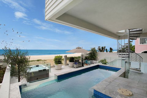 Oceans 74 - An Elite Holiday Home - Accommodation in Brisbane 11