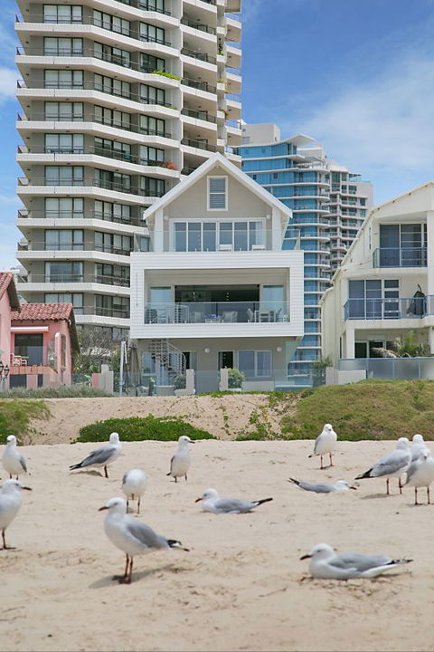 Oceans 74 - An Elite Holiday Home - Accommodation in Brisbane 18