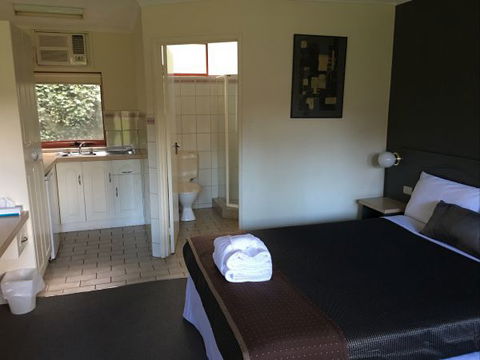 Lorne Coachman Inn - Accommodation in Brisbane 2
