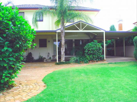 North East Stays - Accommodation in Brisbane 0